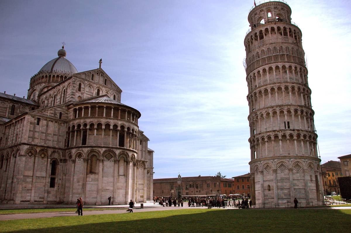Torre-di-Pisa-Italy.jpg